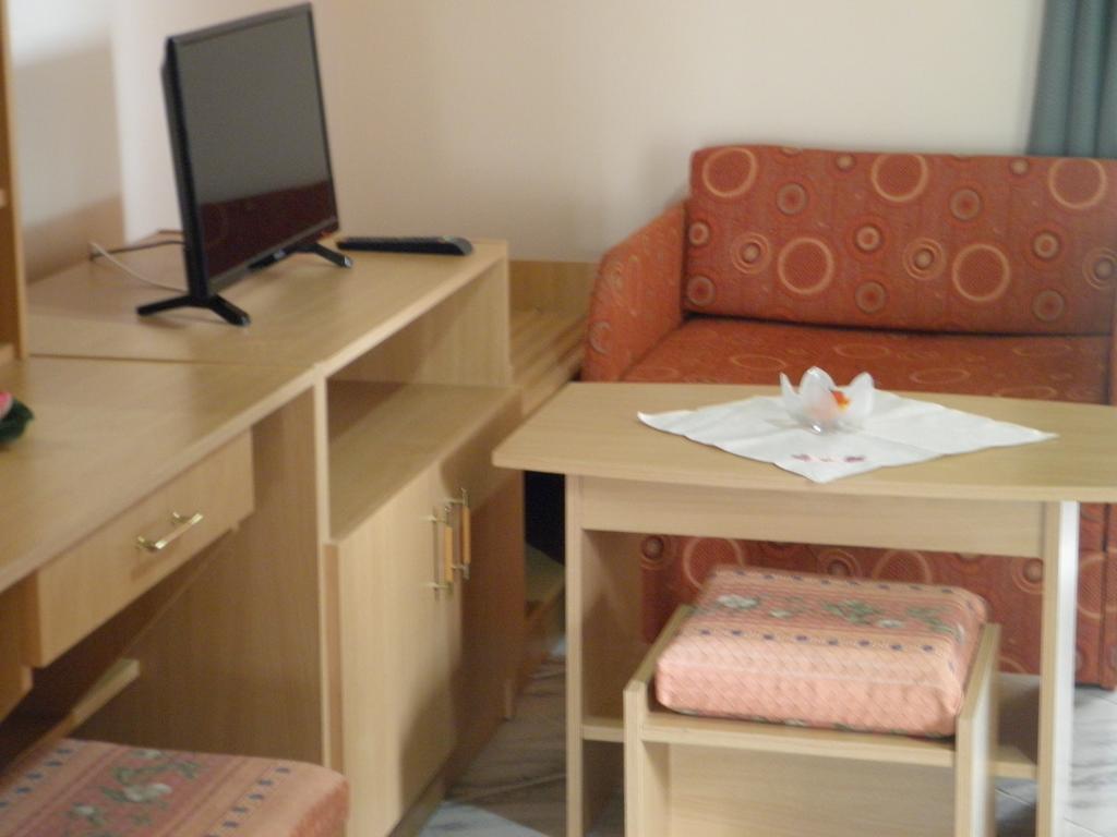 HévízKristaly Apartman住宿加早餐旅馆 外观 照片