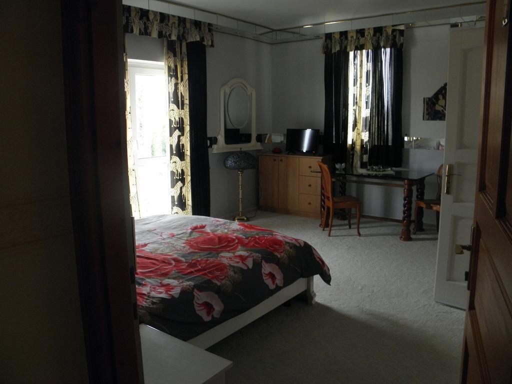 HévízKristaly Apartman住宿加早餐旅馆 外观 照片