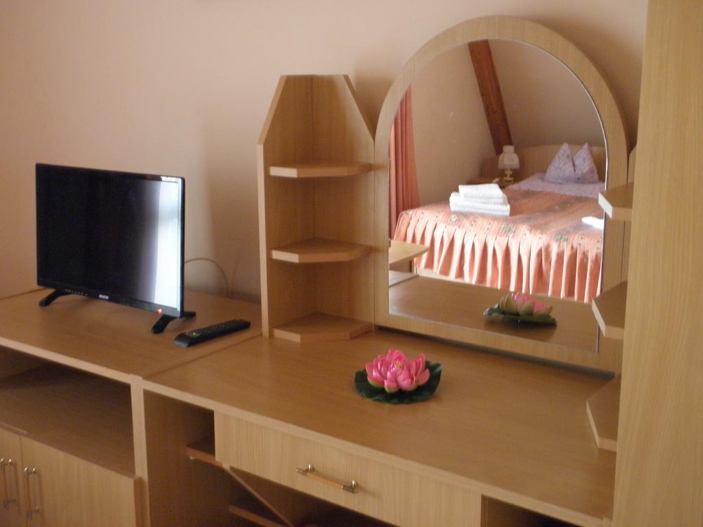 HévízKristaly Apartman住宿加早餐旅馆 外观 照片