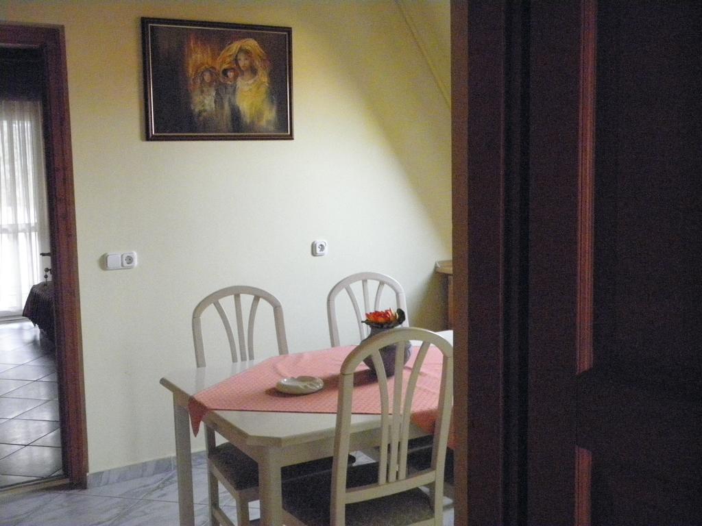 HévízKristaly Apartman住宿加早餐旅馆 外观 照片